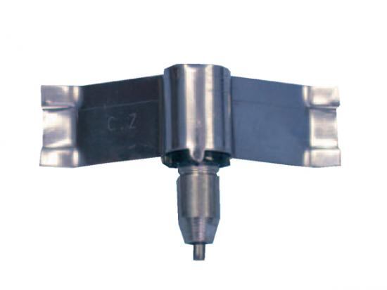 Poidło smoczkowe dla królików w kojcach